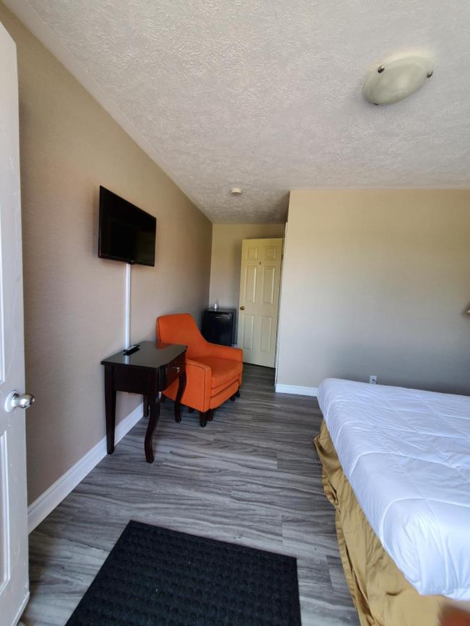 Wiarton Willys Inn Exteriör bild